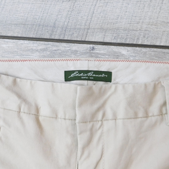 EDDIE BAUER WMN 10 COTTON STRETCH KHAKI SHORTS - Picture 5 of 5